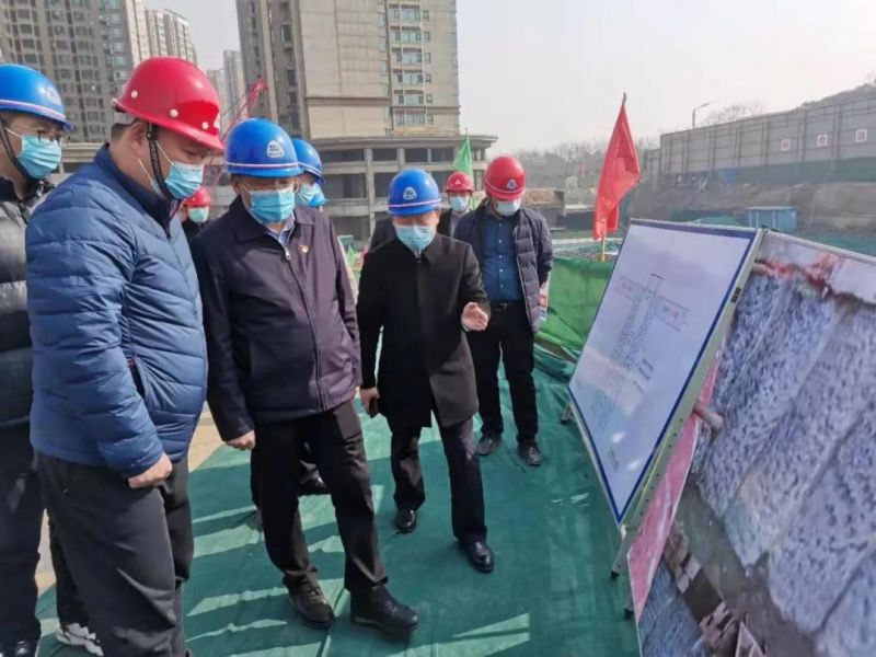 市委常委、市政府黨組成員魏建平調(diào)研左掖門(mén)游園停車(chē)場(chǎng)項(xiàng)目建設(shè)工作